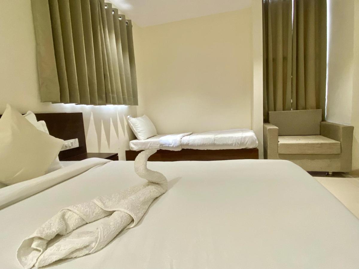 Hotel Vrindavan Palace إندور المظهر الخارجي الصورة