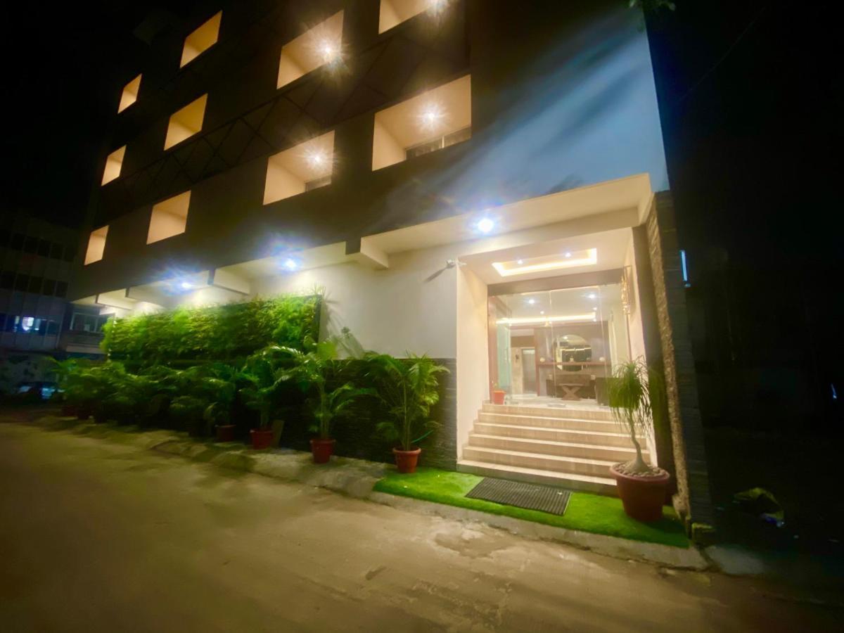 Hotel Vrindavan Palace إندور المظهر الخارجي الصورة