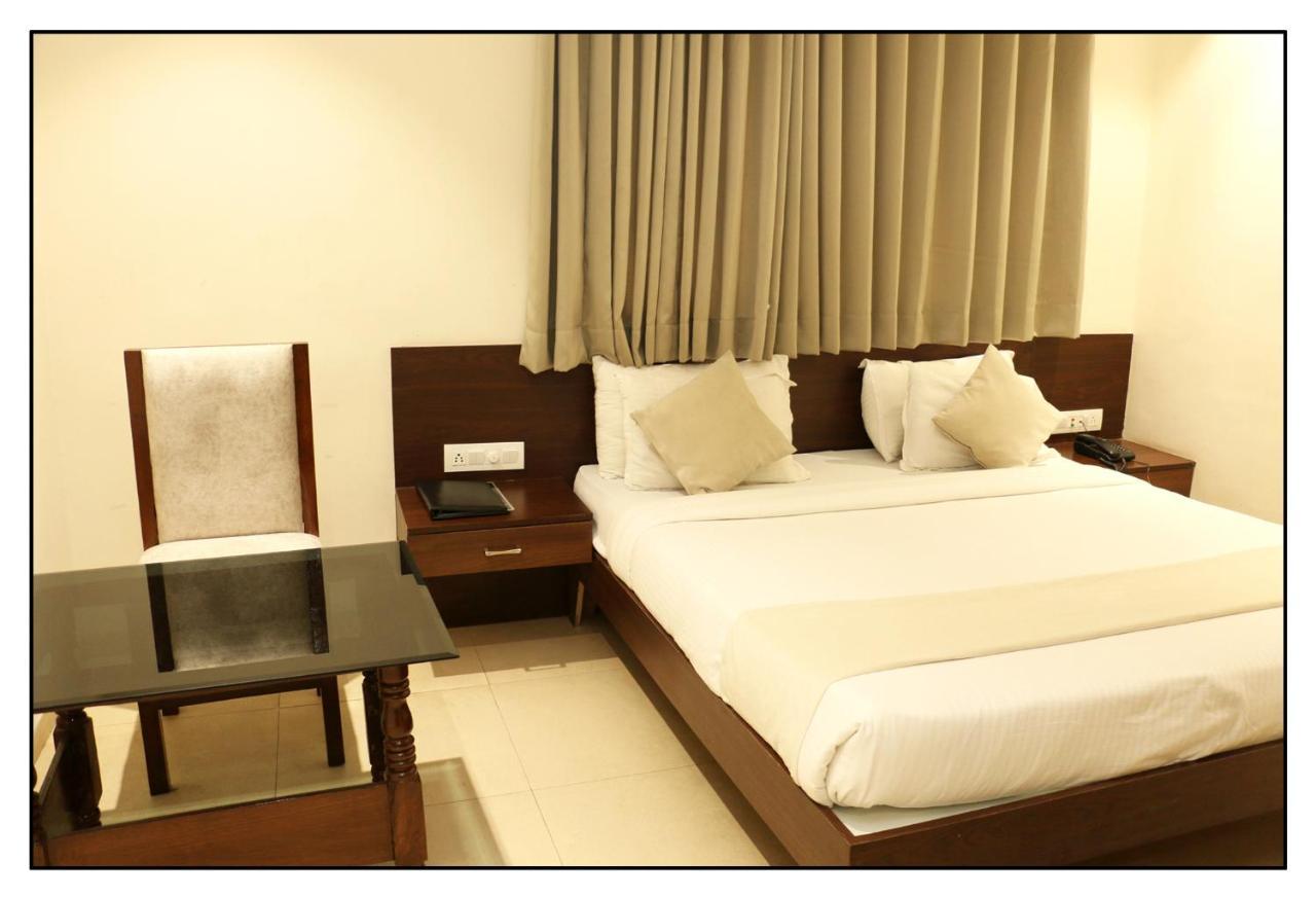 Hotel Vrindavan Palace إندور المظهر الخارجي الصورة