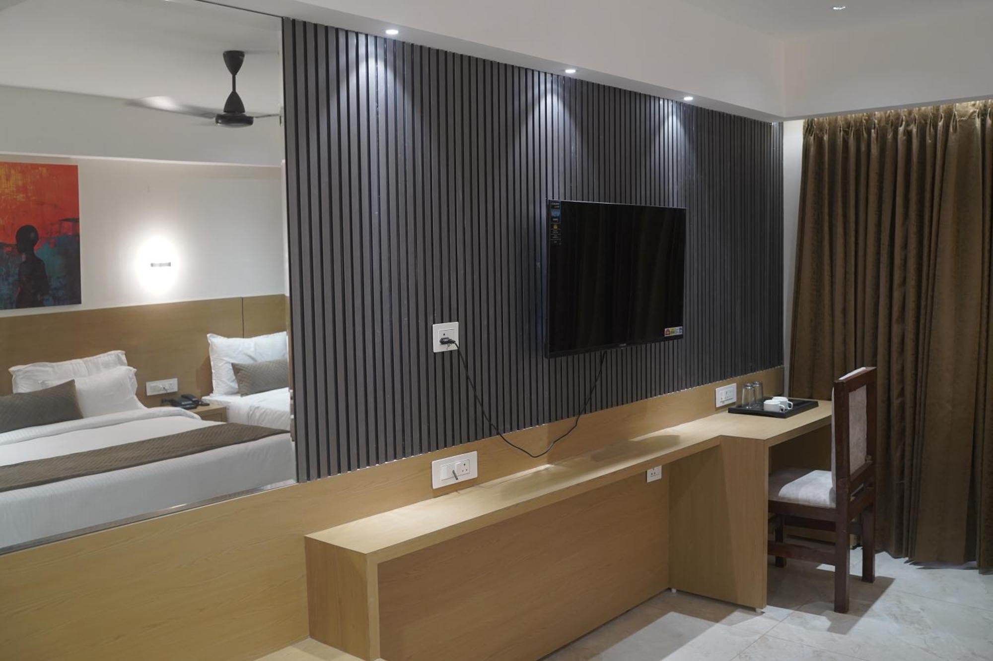 Hotel Vrindavan Palace إندور المظهر الخارجي الصورة
