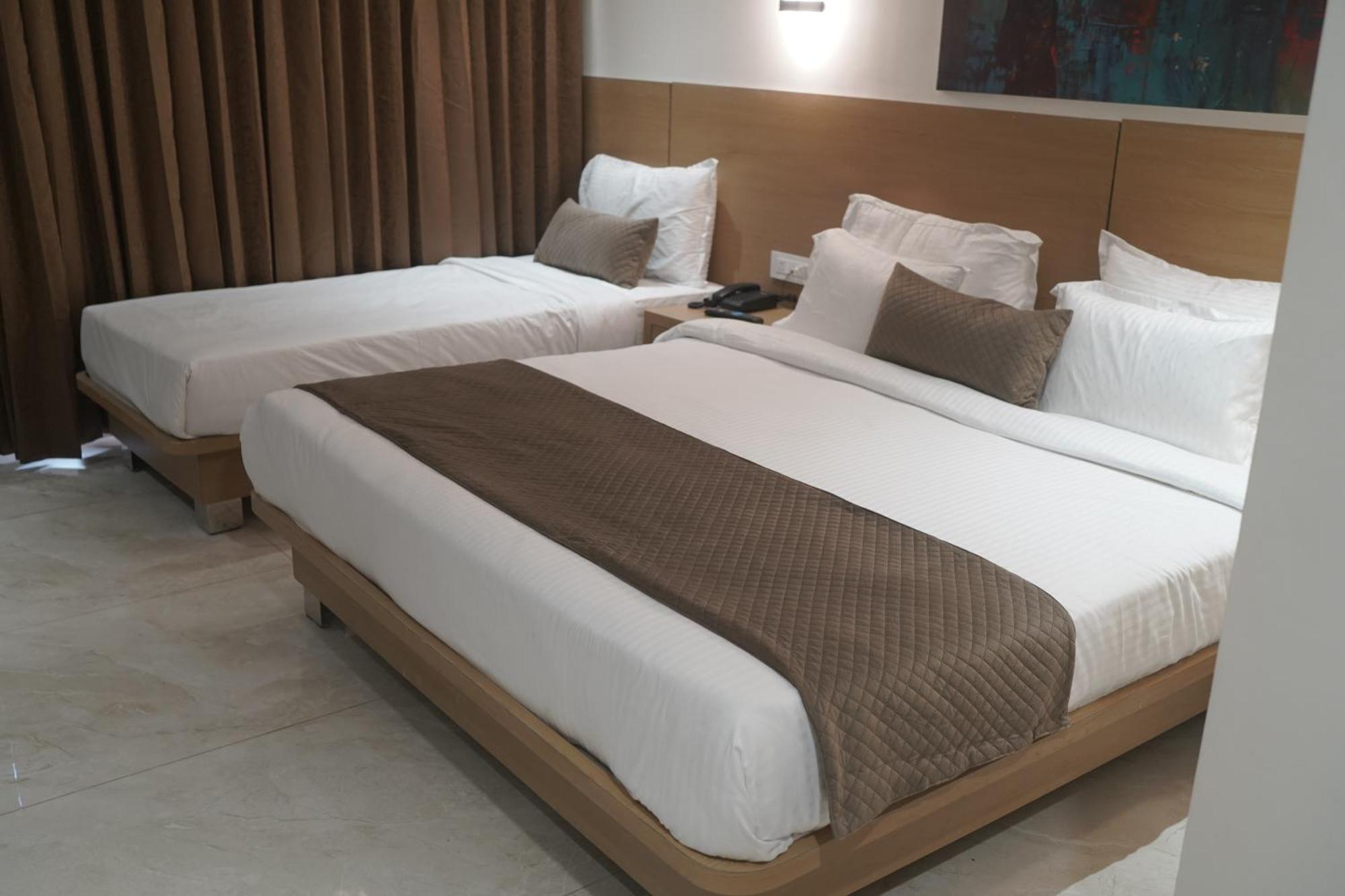 Hotel Vrindavan Palace إندور المظهر الخارجي الصورة