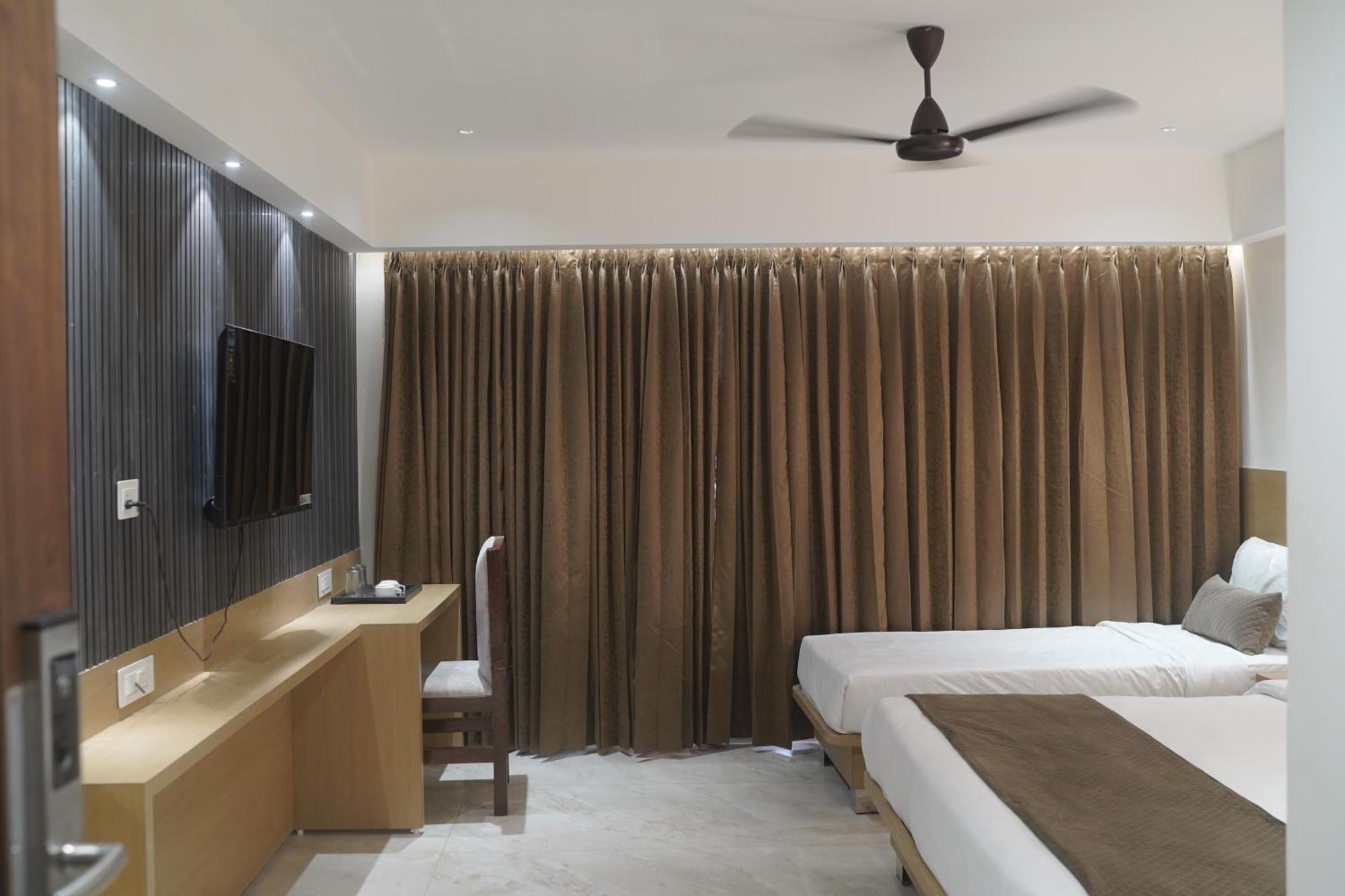 Hotel Vrindavan Palace إندور المظهر الخارجي الصورة